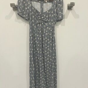 Elegant Blue Floral Midi Dress